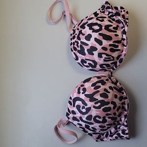 Victoria's Secret PINK Pushup